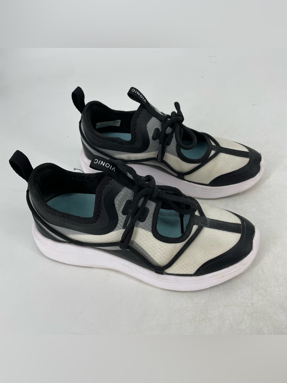 Vionic Giselle Women's Athletic Sneakers Shoes White Black Size 6.5